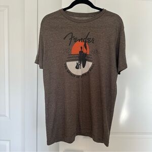 Fender (L) Heathered Brown Spirit of Rock n Roll Logo Guitar Graphic T Shirt